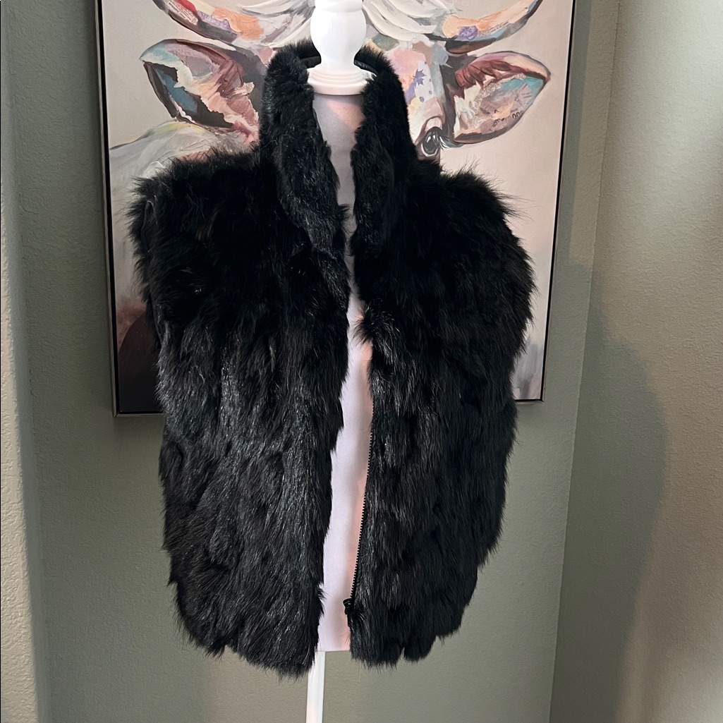 Chic Black Fur Vest